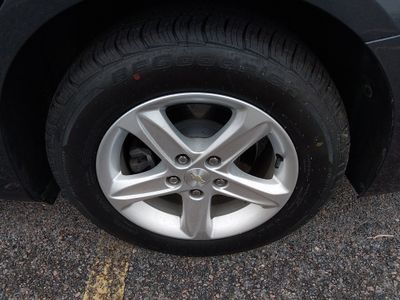 2020 Chevrolet Malibu — photo 10 view