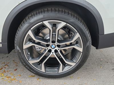 2026 BMW X5 — photo 7 view
