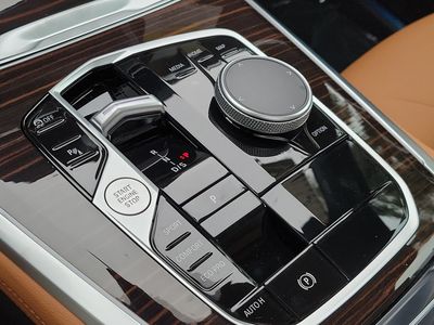 2026 BMW X5 — photo 28 view