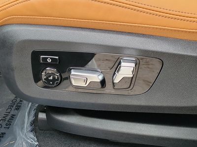 2026 BMW X5 — photo 17 view
