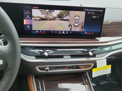 2026 BMW X5 — photo 25 view
