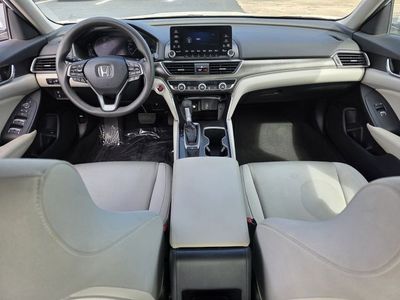 2019 Honda Accord — photo 7 view