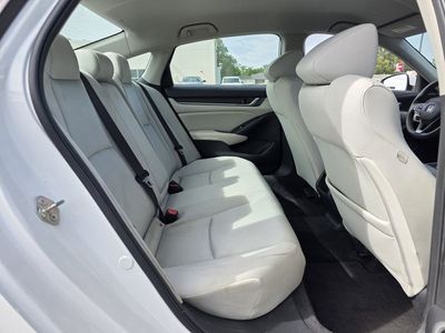 2019 Honda Accord — photo 24 view