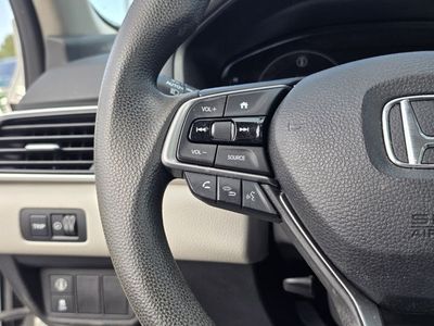 2019 Honda Accord — photo 21 view