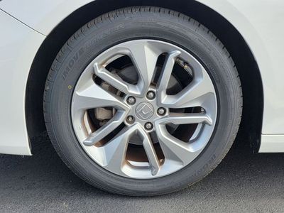 2019 Honda Accord — photo 26 view