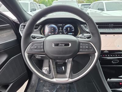 2026 Jeep Grand Cherokee — photo 16 view