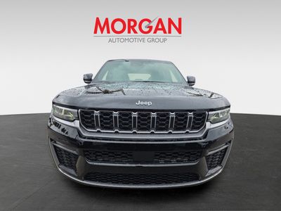 2026 Jeep Grand Cherokee — side profile view