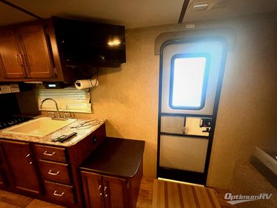 2017 Keystone Outback — photo 8 view