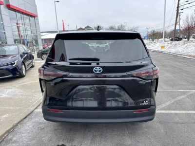 2024 Toyota Sienna LE - Photo 5