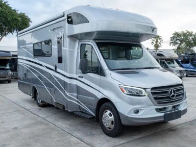 2022 Winnebago VIEW - Photo 1