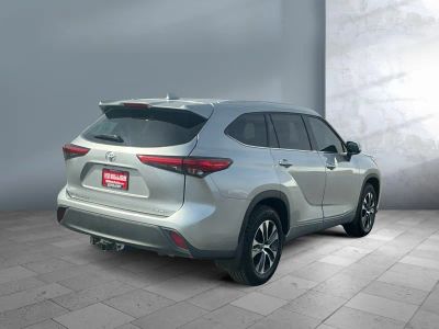 2022 Toyota Highlander - Photo 6
