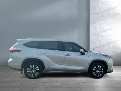 2022 Toyota Highlander - Photo 7