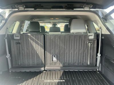 2022 Toyota Highlander - Photo 17