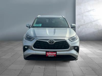 2022 Toyota Highlander - Photo 2