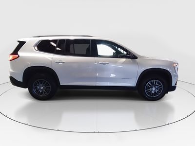 2025 GMC Acadia - Photo 8
