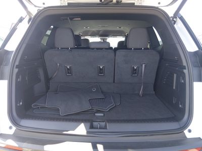 2025 GMC Acadia - Photo 11
