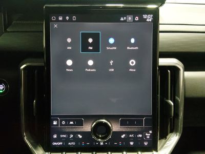 2025 GMC Acadia - Photo 22