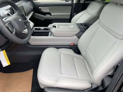 2026 Ford Expedition - Photo 13
