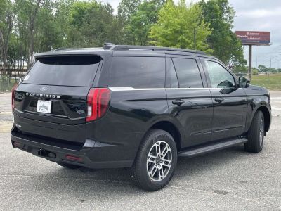 2026 Ford Expedition - Photo 3