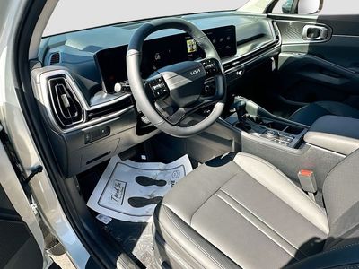 2026 Kia Sorento — photo 9 view