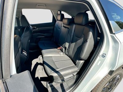 2026 Kia Sorento — photo 23 view