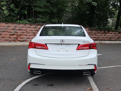 2018 Acura TLX — detail view