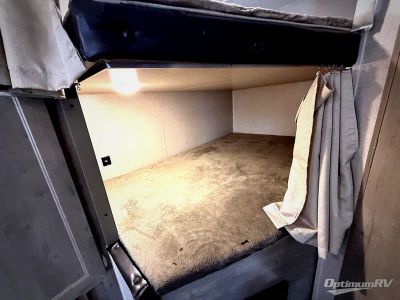2019 Palomino Puma XLE Lite — photo 13 view