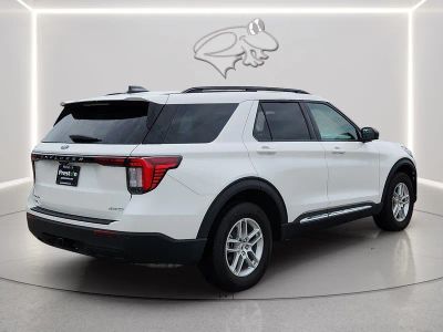 2025 Ford Explorer — detail view
