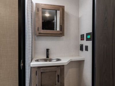 2023 Venture RV Sonic - Photo 20
