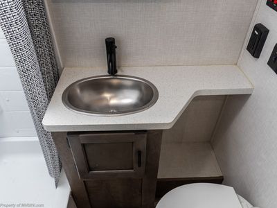 2023 Venture RV Sonic - Photo 21