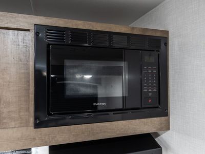 2023 Venture RV Sonic - Photo 18