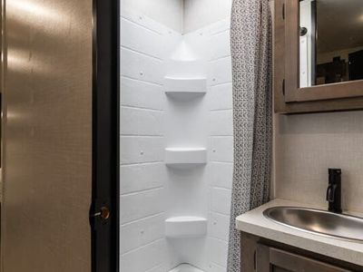2023 Venture RV Sonic - Photo 22