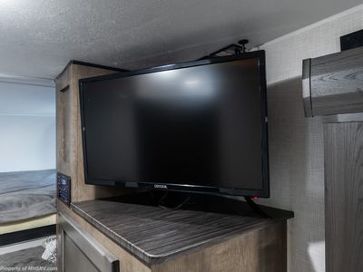2023 Venture RV Sonic - Photo 10