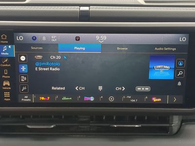 2024 Jeep Gladiator — photo 20 view