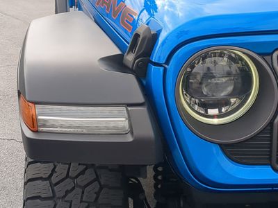 2024 Jeep Gladiator — photo 10 view