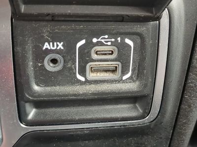 2024 Jeep Gladiator — photo 23 view