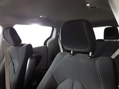 2023 Chrysler Voyager - Photo 9