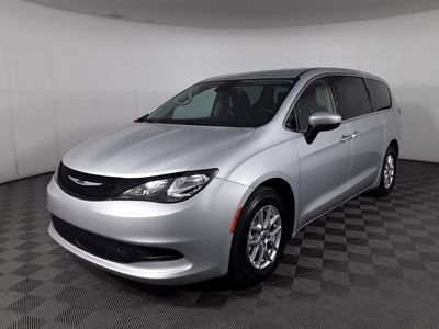 2023 Chrysler Voyager - Photo 7