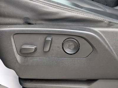 2022 Chevrolet Suburban — photo 20 view