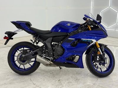 2025 Yamaha YZF-R7 - Photo 6
