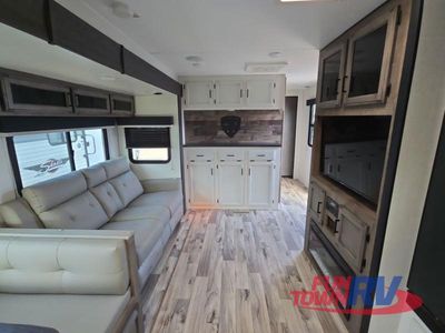 2023 Venture RV SportTrek - Photo 20