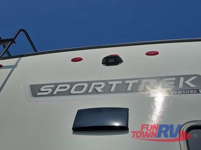 2023 Venture RV SportTrek - Photo 9