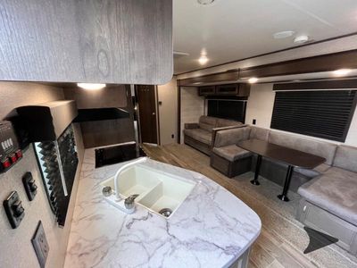 2021 Jayco Jay Flight — photo 9 view