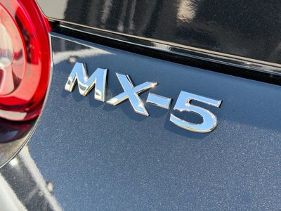 2026 Mazda MX-5 Miata RF — photo 12 view