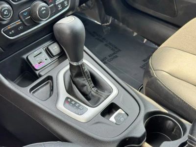 2018 Jeep Cherokee - Photo 33