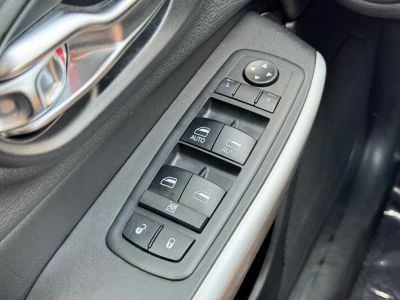 2018 Jeep Cherokee - Photo 25