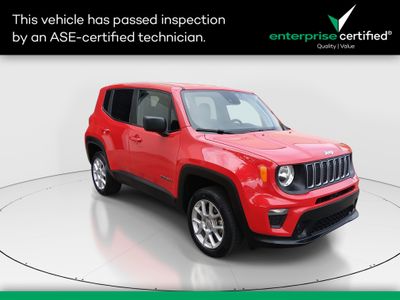 2023 Jeep Renegade Latitude 4x4 — front three-quarter view