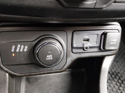 2023 Jeep Renegade — photo 19 view