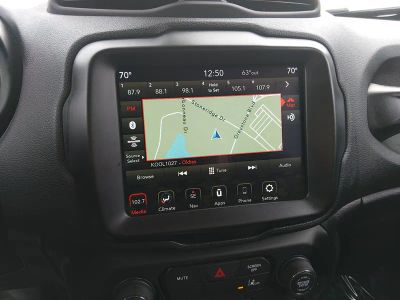 2023 Jeep Renegade - Photo 17