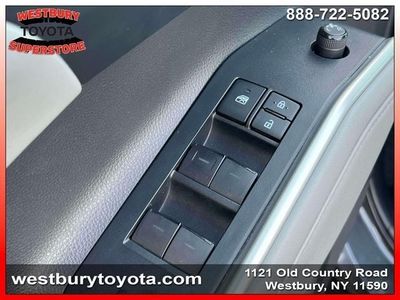 2022 Toyota Highlander - Photo 23